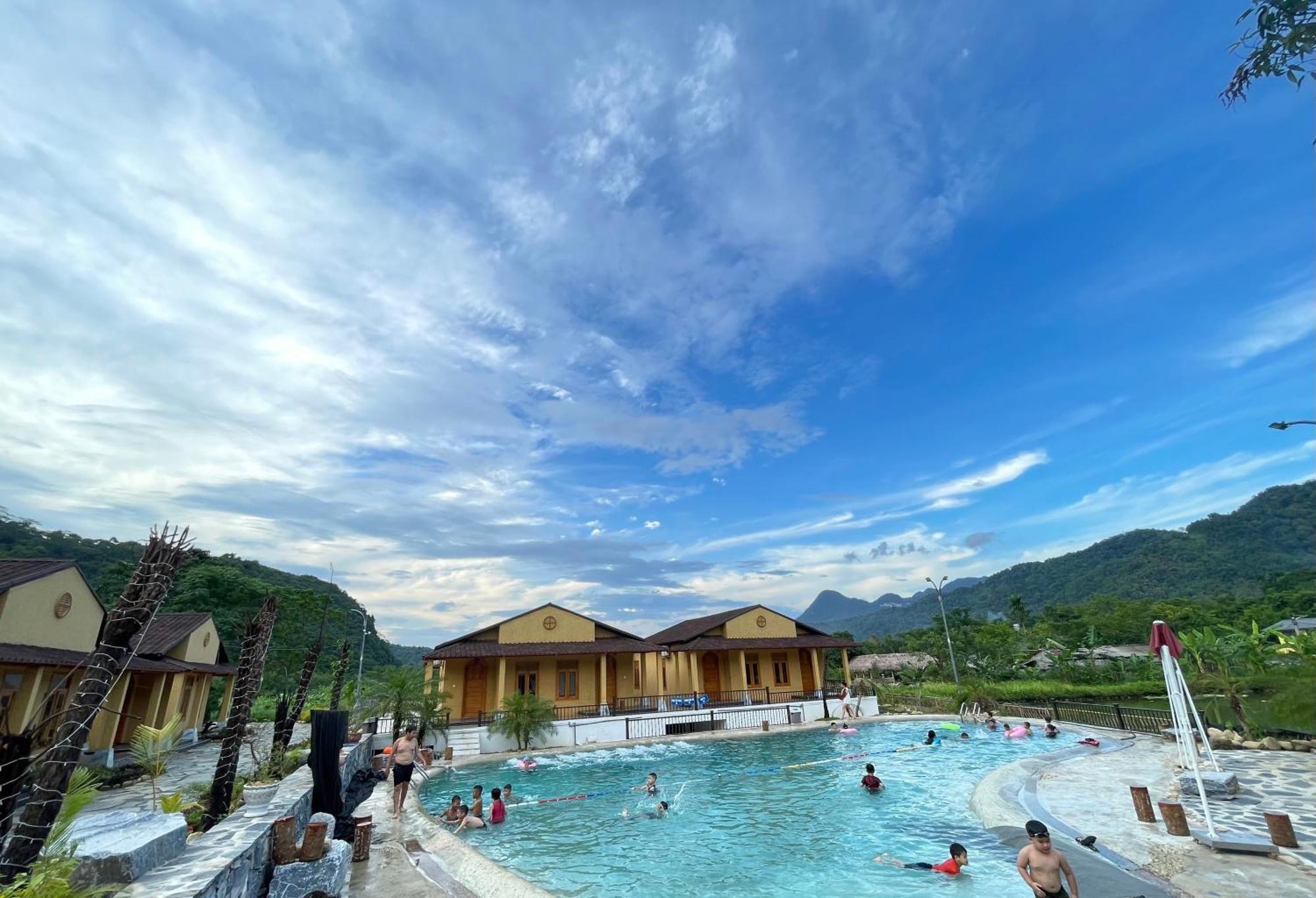 Sky Bay Lodge ห่าซาง ภายนอก รูปภาพ