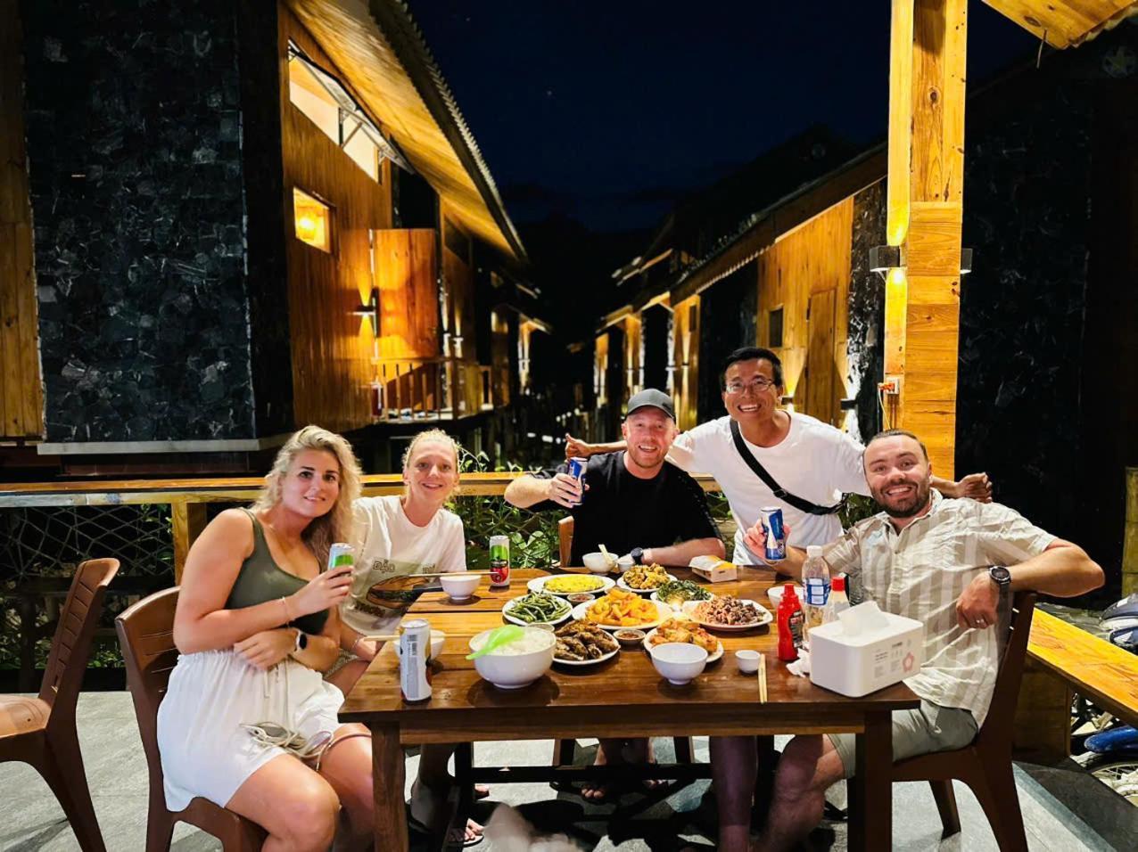 Sky Bay Lodge ห่าซาง ภายนอก รูปภาพ